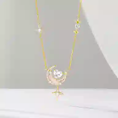 925
