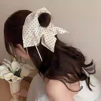 贯古今 碎花蝴蝶结粉色方巾大肠甜美气质高级感大号外出拍照头饰 布艺 发圈 女款