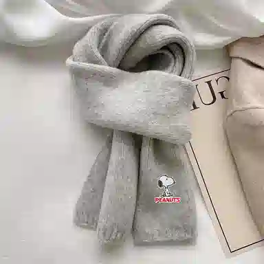 SNOOPY Scarf
