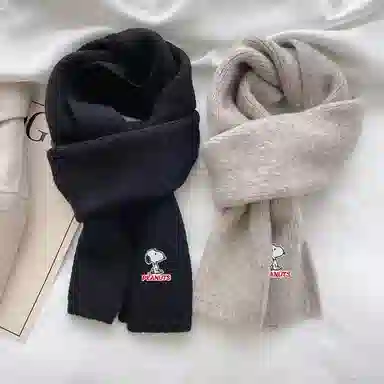 SNOOPY Scarf