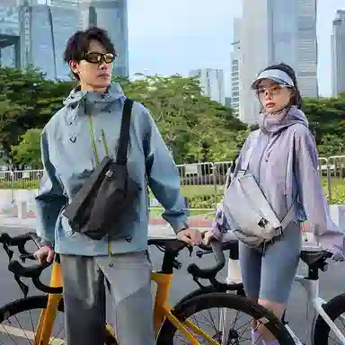 PIERRE CARDIN Magic Pocket