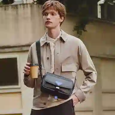 Pierre Cardin Men's Leather Messenger Bag