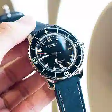 REEF TIGER 200m RGA3035