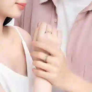 S925
