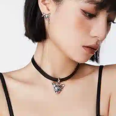 OWNCOOL choker