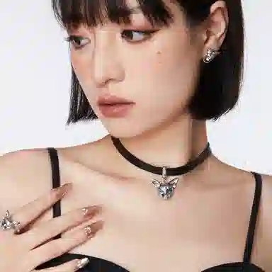 OWNCOOL choker