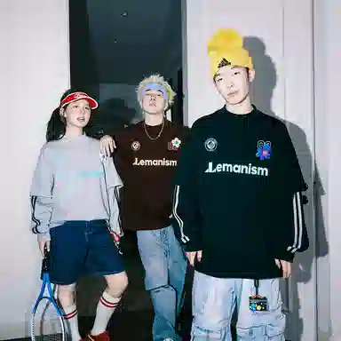 LEMANISM T