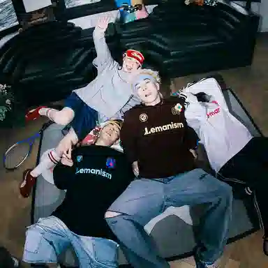 LEMANISM T