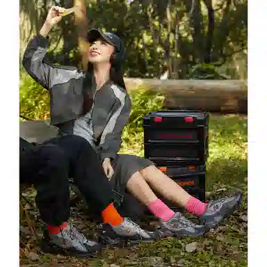 New Balance NB 703 B