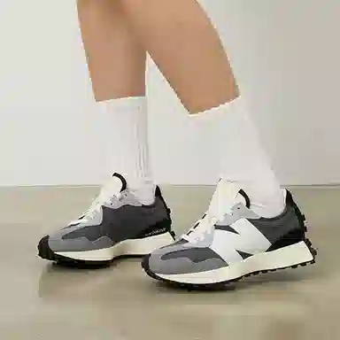 New Balance 327 Black Grey