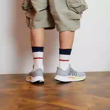 New Balance FuelCell Propel v4