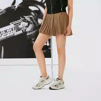 New Balance 2002R Beige