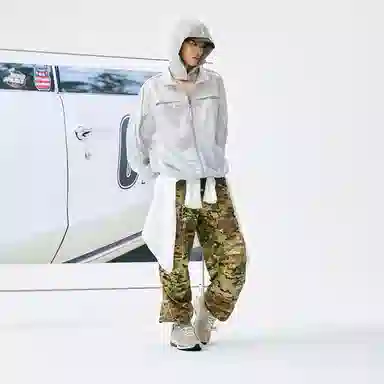 New Balance 2002R Grey Brown