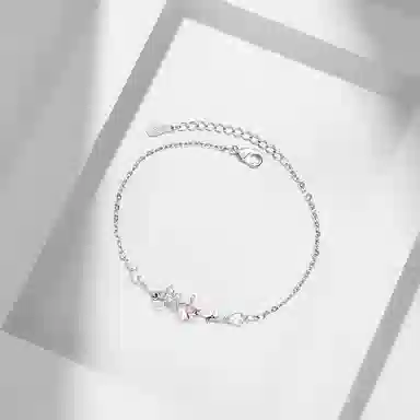 牧言 甜美可爱少女系简约小众设计高级感 镂空花朵微笑弧度水滴拼接百搭手饰 合金 樱花手链 女款