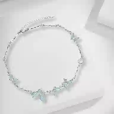 牧言 冷淡风甜酷辣妹简约小众高级感 蓝色细闪多蝴蝶光面几何线条日常百搭颈链锁骨链 锆石 不规则蝶梦项链 女款