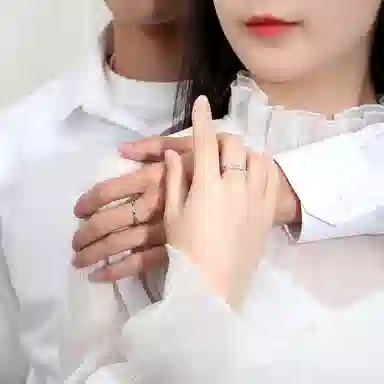 牧言  冷淡风简约小众设计高级感 光面素圈对戒可调节指环 合金 莫比乌斯蝴蝶戒指 男女同款情侣款