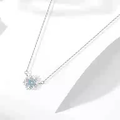 牧言 闪耀雪花 森系气质简约小众设计高级感 光面立体蓝色星星夜光变色锁骨链 合金 项链 女款