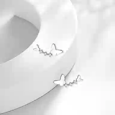 S925