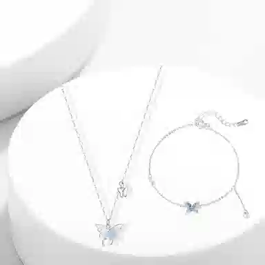 【S999纯银】 牧言 闪耀梦蝶系列 温柔气质轻奢小众浪漫高级感 蓝色水滴璀璨招财蝴蝶流苏甜美设计项链套装 日常约会 足银 手链 女款