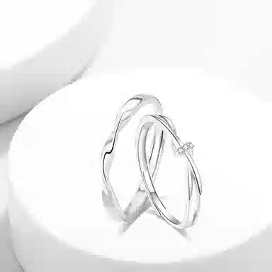 牧言 冷淡风气质简约小众设计高级感 光面立体素圈莫比乌斯蝴蝶结缠绕对戒可调节指环 合金 交织爱恋戒指 男女同款情侣款