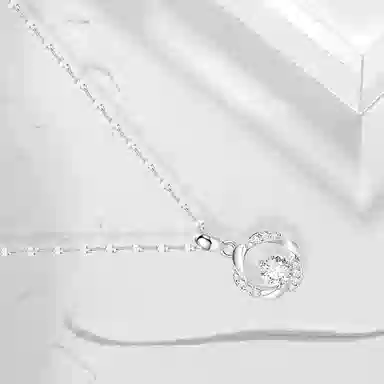 牧言 冷淡风气质简约小众设计高级感 光面立体几何镂空圆环无限的爱日常百搭锁骨链 合金 莫比乌斯项链 女款