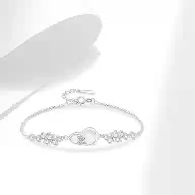 牧言 蝴蝶结葫芦 温柔气质清冷复古新中式小众浪漫高级感 光面立体闪耀在逃公主圆润福禄微笑弧度 日常约会#好运 琉璃 手链 女款