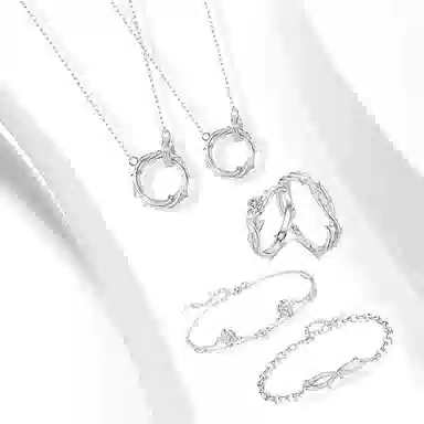 牧言 荆棘玫瑰森系气质小众设计高级感 光面立体藤蔓镂空交织花朵可调节 合金 戒指 男女同款情侣款