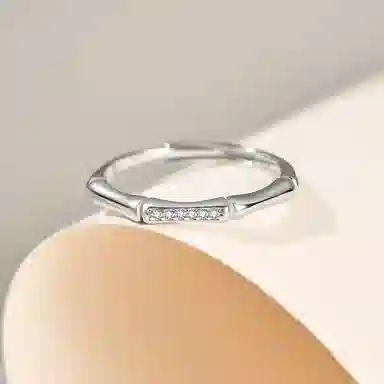 HMZ 925