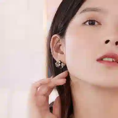 HMZ 925