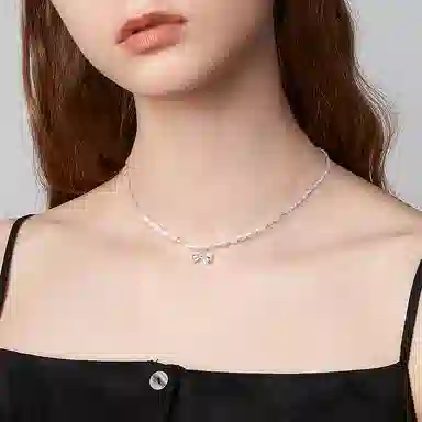 HMZ Butterfly Pearl Necklace