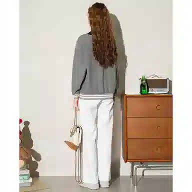 法文箱子 休闲舒适简约卫衣 女款