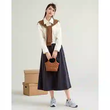 法文箱子 简约通勤长袖衬衫 女款 杏色