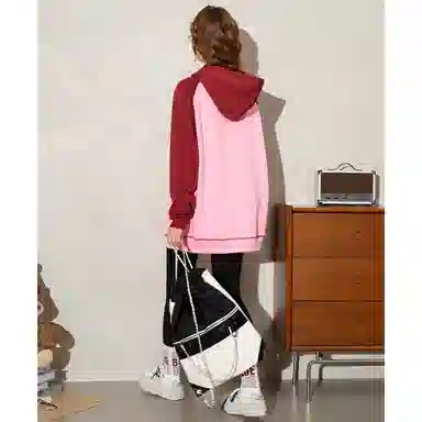 法文箱子 连帽简约套头长袖卫衣 女款