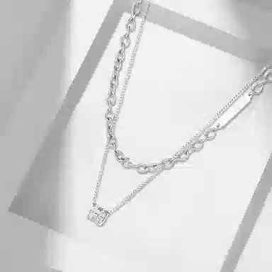 D.K.X ins