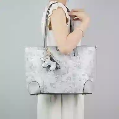 MISS GAIL Tote
