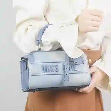 MISS GAIL Boston Bag Blue