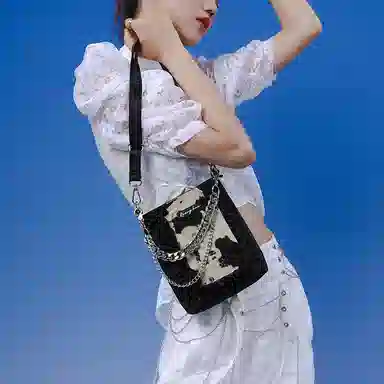 哐花村 甜酷复古手机包原创小众设计链条拼涤纶小包女百搭高级感单肩斜挎包 女款