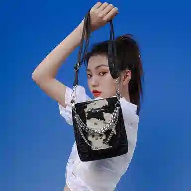 哐花村 甜酷复古手机包原创小众设计链条拼涤纶小包女百搭高级感单肩斜挎包 女款