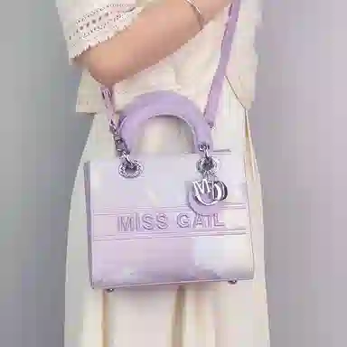 MISS GAIL logo