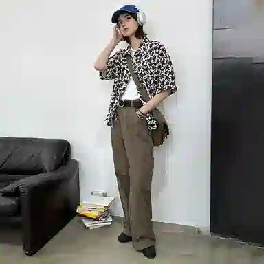 COUNTRY MOMENT vintage