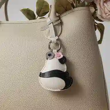 后鸟 大熊猫可爱花花小众 手工小羊皮真皮 钥匙扣包包挂件吊饰汽车挂件饰品 男女同款情侣款 黑白粉色