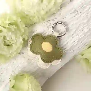 后鸟 原创设计师小众小花花朵优雅小清新 手工小羊皮真皮 包包挂件钥匙扣汽车挂件 男女同款情侣款 橄榄绿大地棕香草紫公主粉色