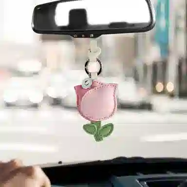 后鸟 可爱玫瑰小花 简约轻奢高级感 原创设计 羊皮 挂件 男女同款情侣款