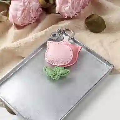 后鸟 可爱玫瑰小花 简约轻奢高级感 原创设计 羊皮 挂件 男女同款情侣款