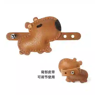 后鸟 卡皮巴拉原创水豚趣味设计可爱手工真皮小众新中式高级感轻奢玩偶玩具汽车吊饰配饰品 羊皮 包包挂件 男女同款情侣款 美拉德