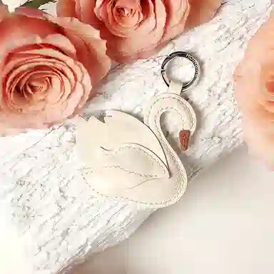 后鸟 天鹅优雅小众个性 手工小羊皮真皮 钥匙扣包包挂件挂饰汽车挂件 男女同款情侣款 棕色黑色白色