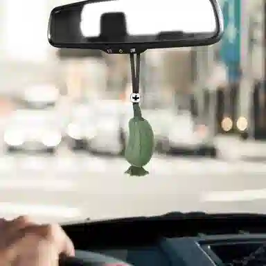 后鸟 【小丝瓜，火气退退退】趣味原创小清新可爱真皮手工皮质包包挂饰吊饰小众个性优雅高级感轻奢 头层羊皮牛皮 挂件 男女同款情侣款