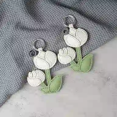 后鸟 郁金香花花朵可爱小众 手工真皮小羊皮 包包挂件钥匙扣吊饰挂饰车挂件 男女同款情侣款 粉色绿色白色