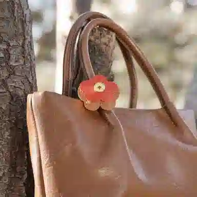 后鸟 一朵小红花花包包挂饰花朵配饰品真皮小众高级感新中式国潮古风复古个性本命年创意简约单手工制作好运 羊皮 挂件 男女同款情侣款