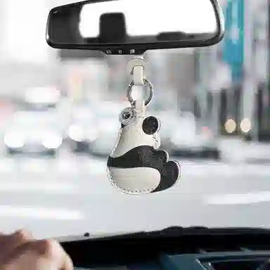 后鸟 可爱大熊猫萌趣 钥匙扣包包吊饰汽车饰品 羊皮 挂件 男女同款情侣款 白色黑色